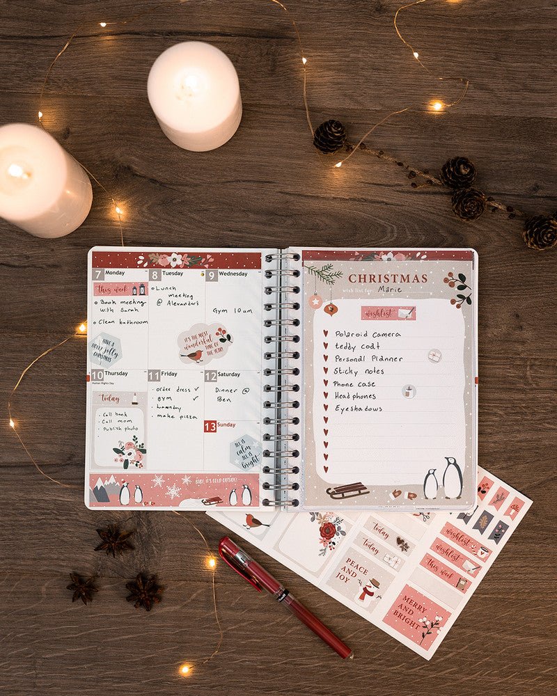 Maxa julstämningen med våra julklistermärken och nedladdningsbara önskelistor! - Personal Planner