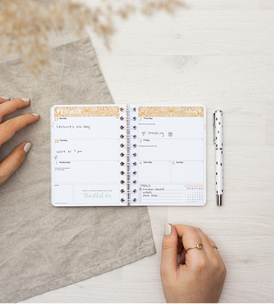 liten almanacka - spiralbindning - storlek liten (almanacka)